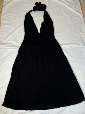 ModCloth Halter Dress Size M Black flowy Cocktail